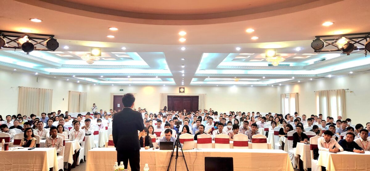 Buổi đạo tạo kiến thức hành nghề Môi giới Bất động sản